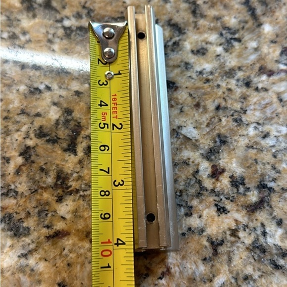 Kitchen Cabinet gold handles 4 1/2” (25) - Picture 6 of 6